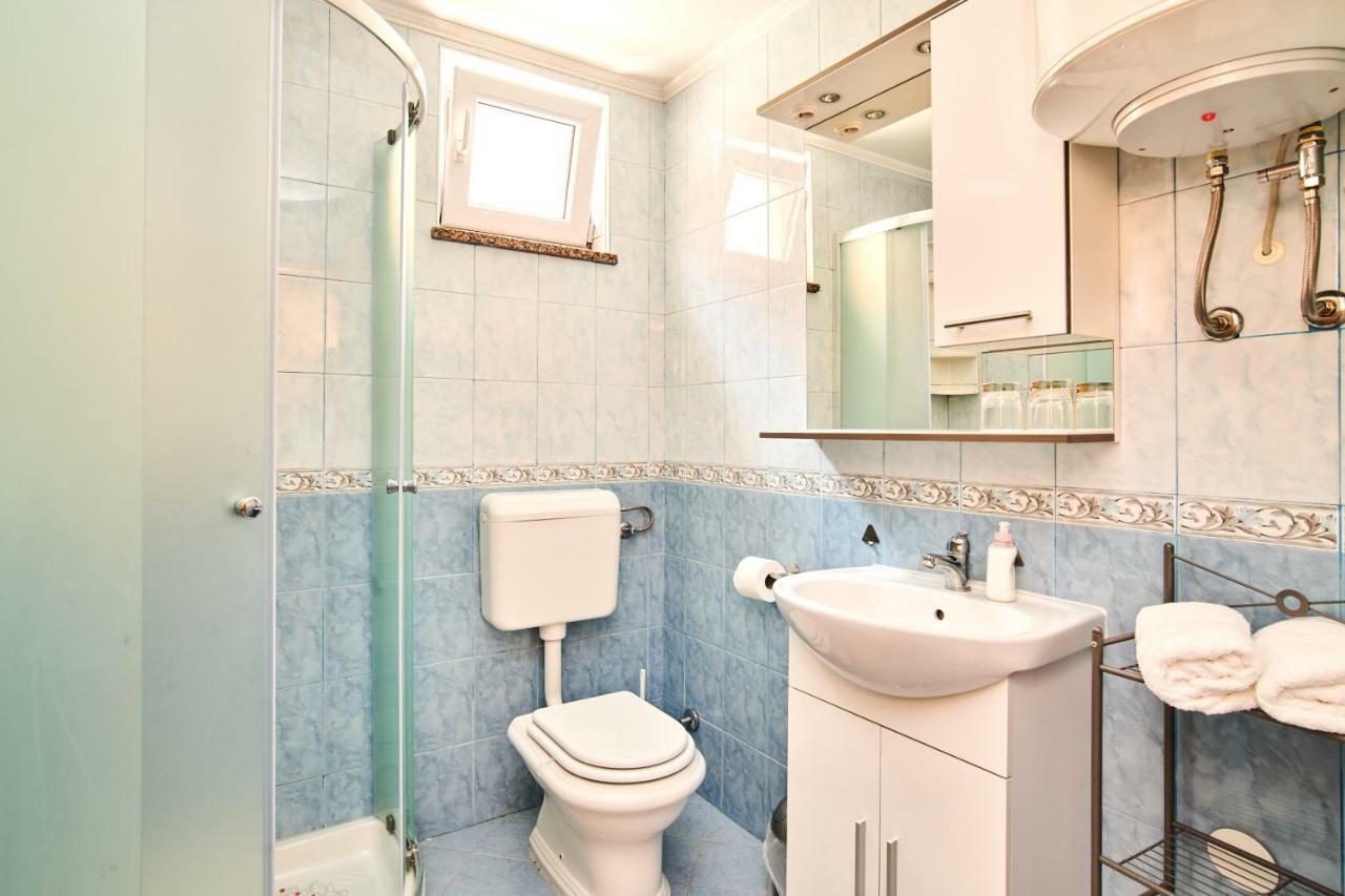 Apartamento App Sverko Vilanija Exterior foto